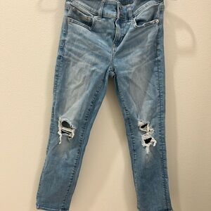 American Eagle Outfitters Light Blue Distressed Cropped Jeans